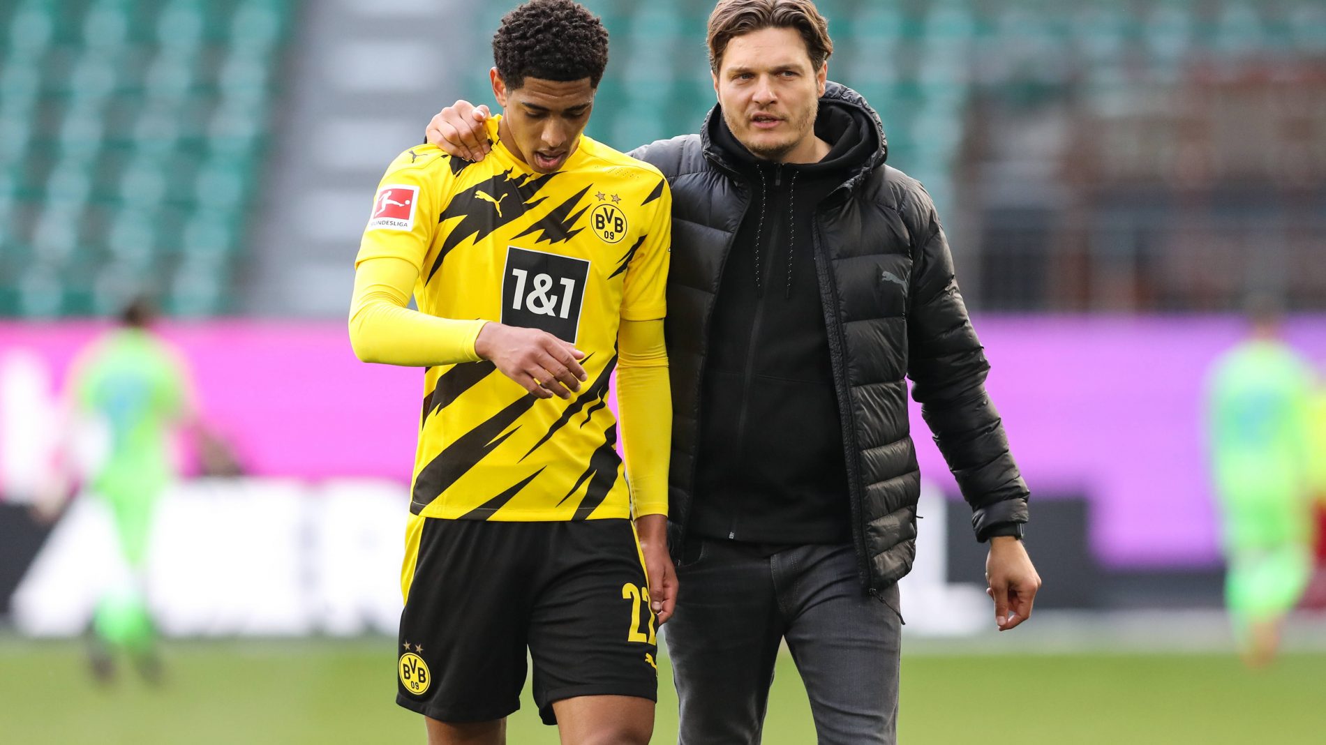 易被高压逼 易被高压逼