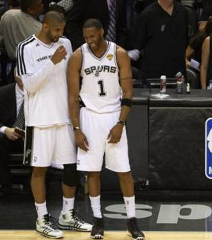 手在同一张 手在同一张